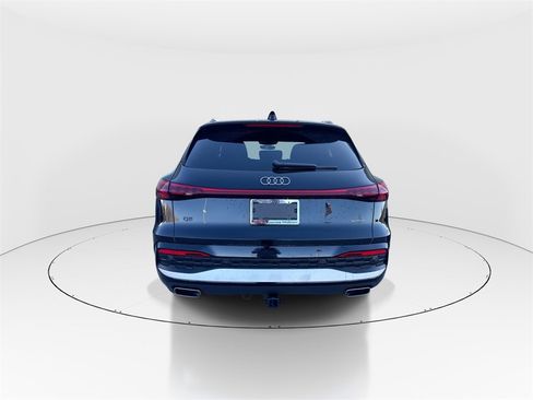 Certified 2025 Audi Q5 2.0T Premium Plus w/ Premium Plus image 7