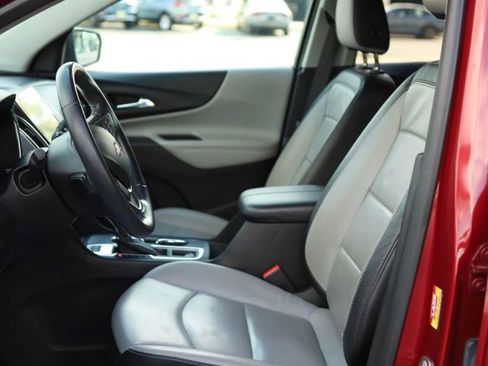 Used 2019 Chevrolet Equinox Premier image 17