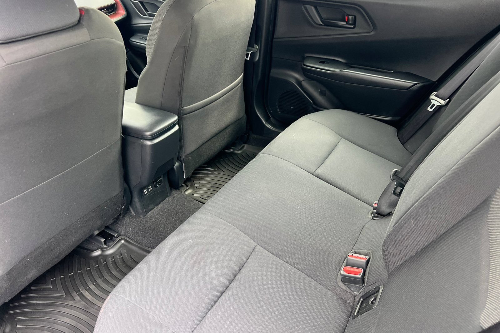 Used 2024 Toyota Prius Prime FWD image 9