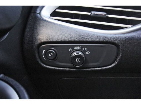 Used 2018 Chevrolet Malibu LS image 23