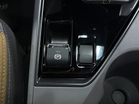 New 2026 Subaru Crosstrek 2.5i Sport AWD/4WD image 39