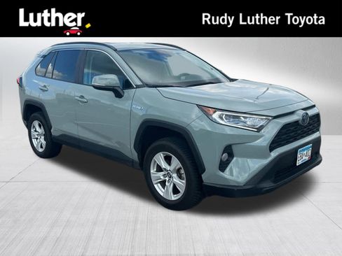 Certified 2020 Toyota RAV4 XLE w/ XLE Grade Weather Package AWD/4WD image 1