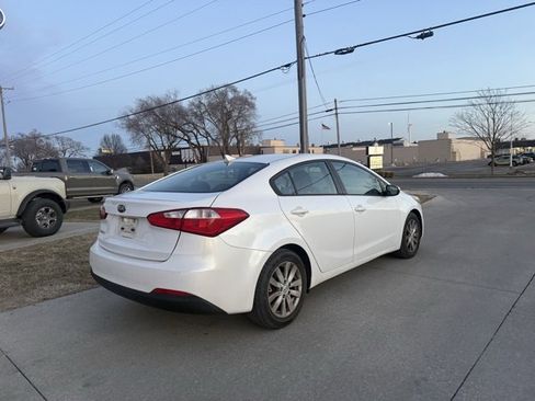 Used 2016 Kia Forte LX w/ LX Popular Plus Package image 4