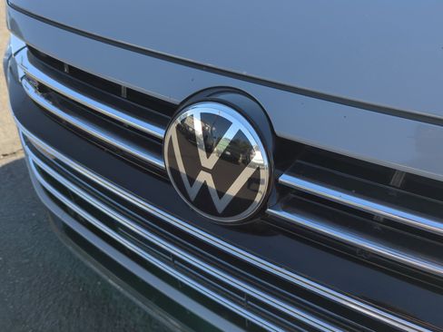 Used 2022 Volkswagen Arteon SE image 23