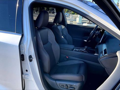 Used 2024 Lexus RX 450h Luxury w/ Convenience Package image 8