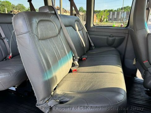 Used 2022 Chevrolet Express 3500 LS RWD image 31