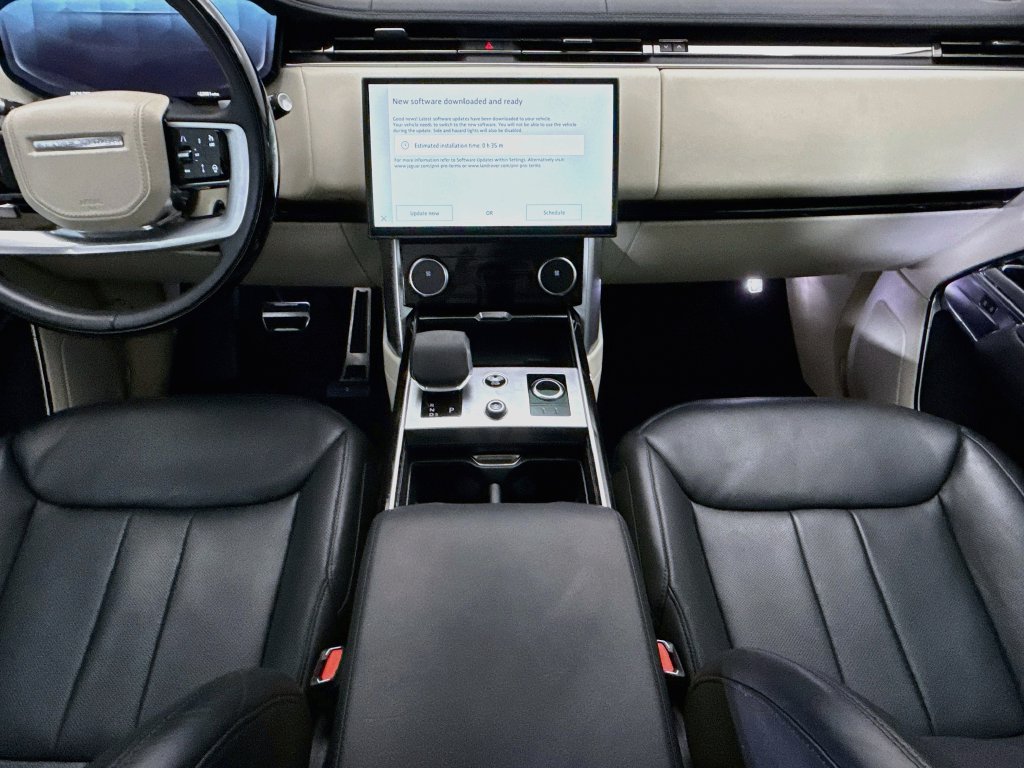 Certified 2023 Land Rover Range Rover SE AWD/4WD image 13