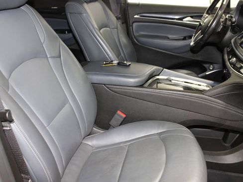 Used 2023 Buick Enclave Essence image 22