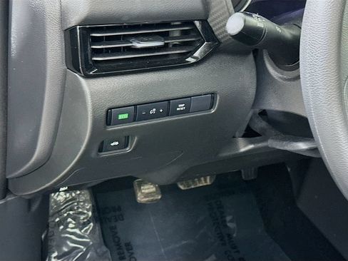Certified 2025 Nissan Sentra SV FWD image 17