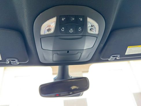 Used 2025 Chrysler Pacifica Select FWD image 22