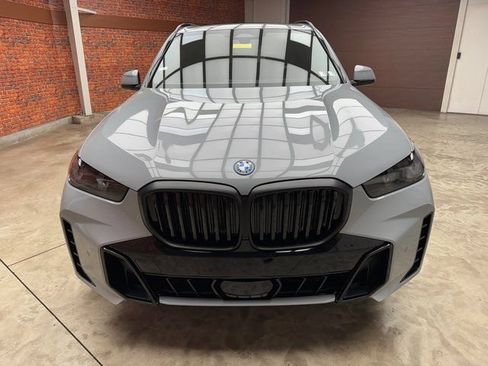Used 2026 BMW X5 xDrive50e w/ M Sport Package AWD/4WD image 8