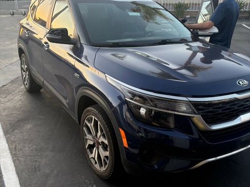 Used 2021 Kia Seltos S image 1