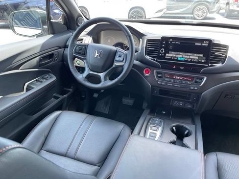 Used 2025 Honda Ridgeline TrailSport image 10
