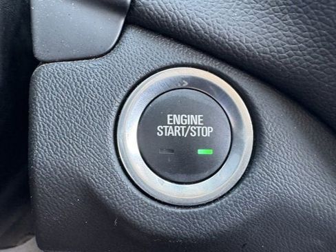 Used 2024 Chevrolet Equinox LT image 22