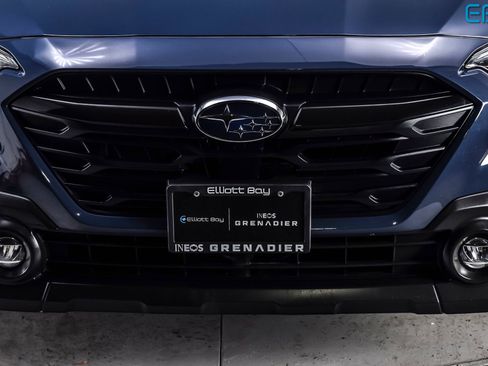Used 2025 Subaru Outback Onyx Edition AWD/4WD image 9