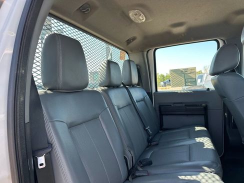 Used 2015 Ford F550 4x4 Crew Cab Super Duty w/ Power Equipment Group image 24