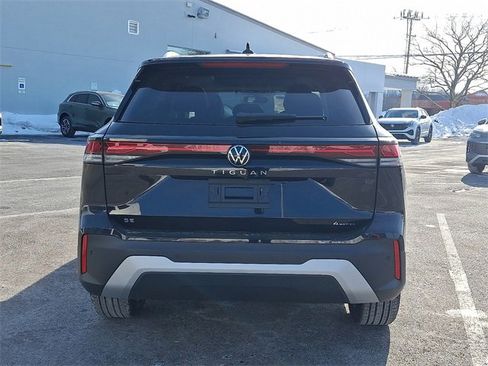 New 2026 Volkswagen Tiguan SE image 5