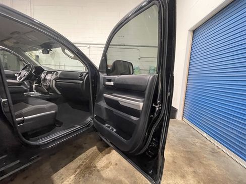 Used 2014 Toyota Tundra SR5 image 17