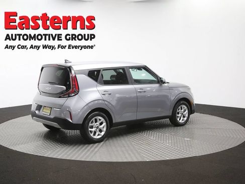 Used 2025 Kia Soul LX w/ LX Technology Package FWD image 40