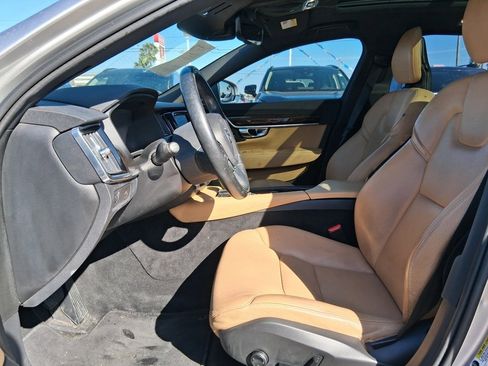 Used 2018 Volvo S90 T5 Momentum w/ Convenience Package image 9