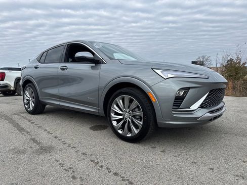New 2026 Buick Envista Avenir image 8
