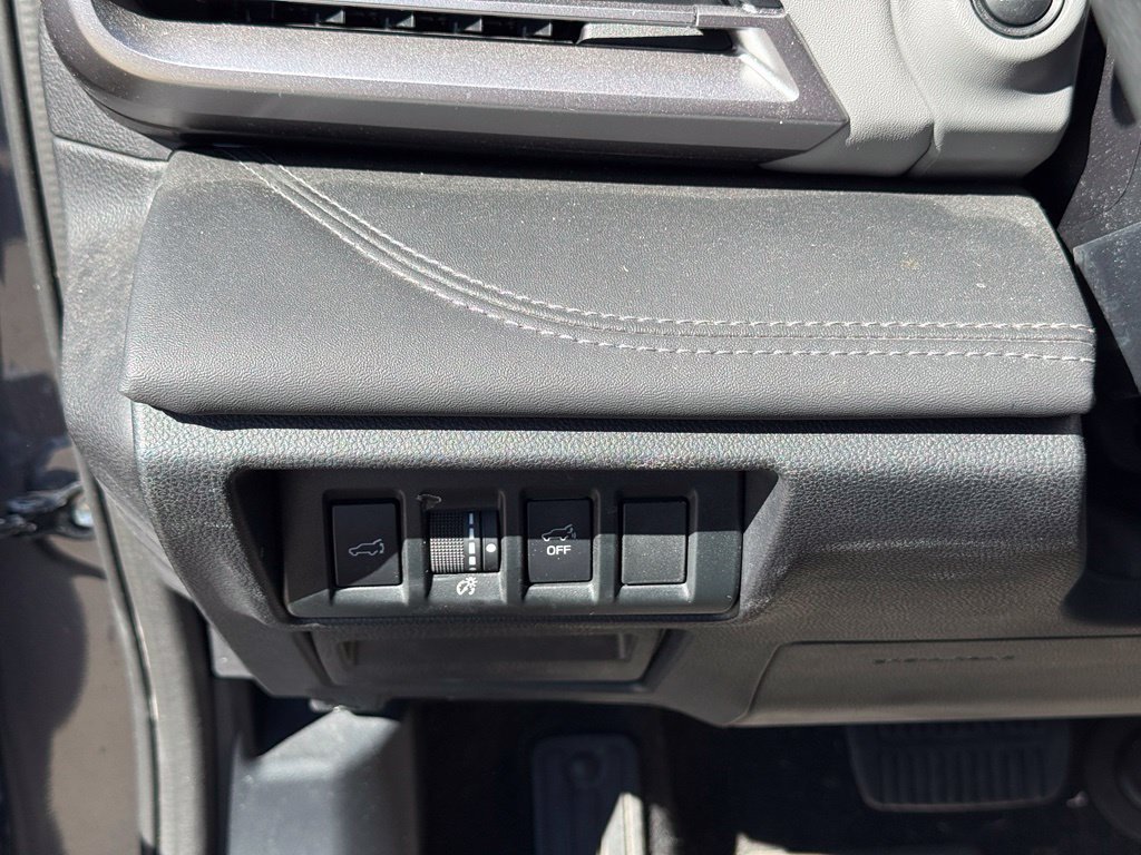 Used 2023 Subaru Outback Limited XT AWD/4WD image 18