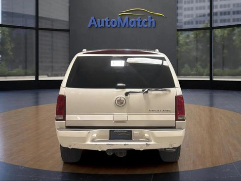 Used 2005 Cadillac Escalade AWD image 9