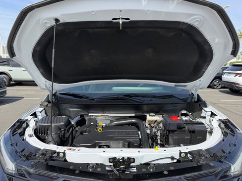 Used 2025 Chevrolet Equinox RS w/ Safety and Technology Package FWD image 22