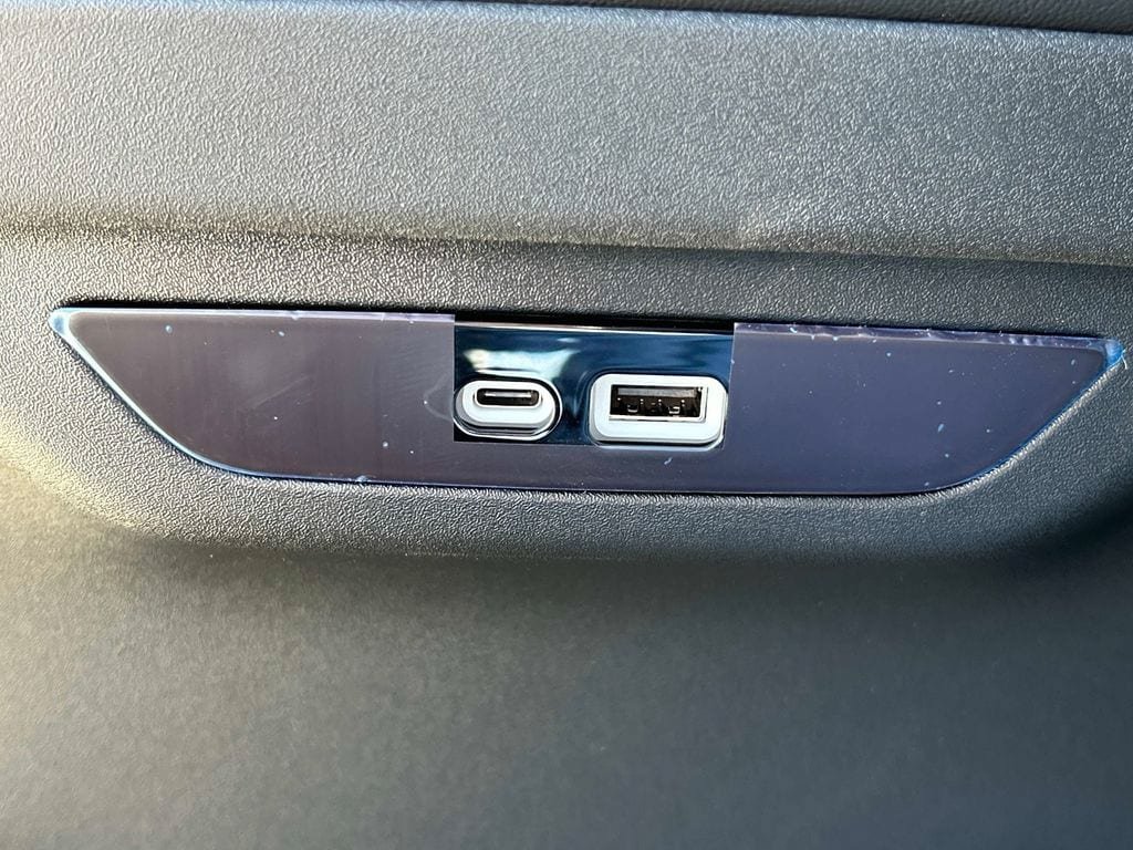 Used 2026 Chrysler Pacifica Select AWD/4WD image 22