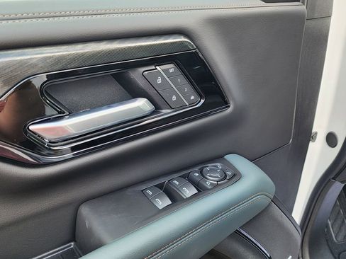 New 2026 GMC Yukon XL AT4 w/ AT4 Premium Plus Package AWD/4WD image 13