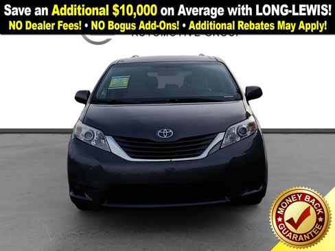 Used 2017 Toyota Sienna LE image 11