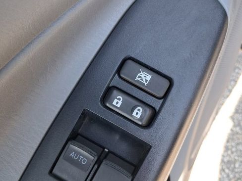 Used 2015 Toyota Tacoma 2WD Access Cab w/ Convenience Package image 11