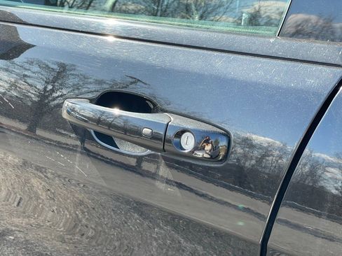 Used 2018 Jeep Grand Cherokee Altitude image 26