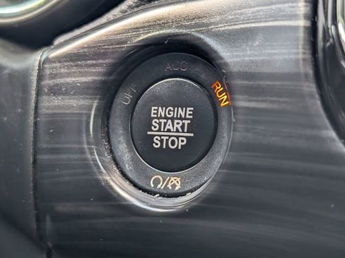 Used 2020 Jeep Grand Cherokee Altitude AWD/4WD image 27