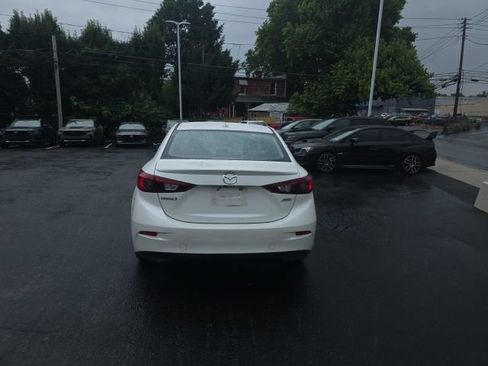 Used 2014 MAZDA MAZDA3 i Touring w/ Technology Package FWD image 5