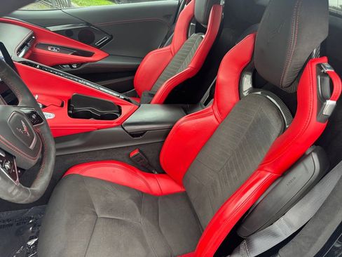 Used 2023 Chevrolet Corvette Stingray w/ Z51 Performance Package image 32