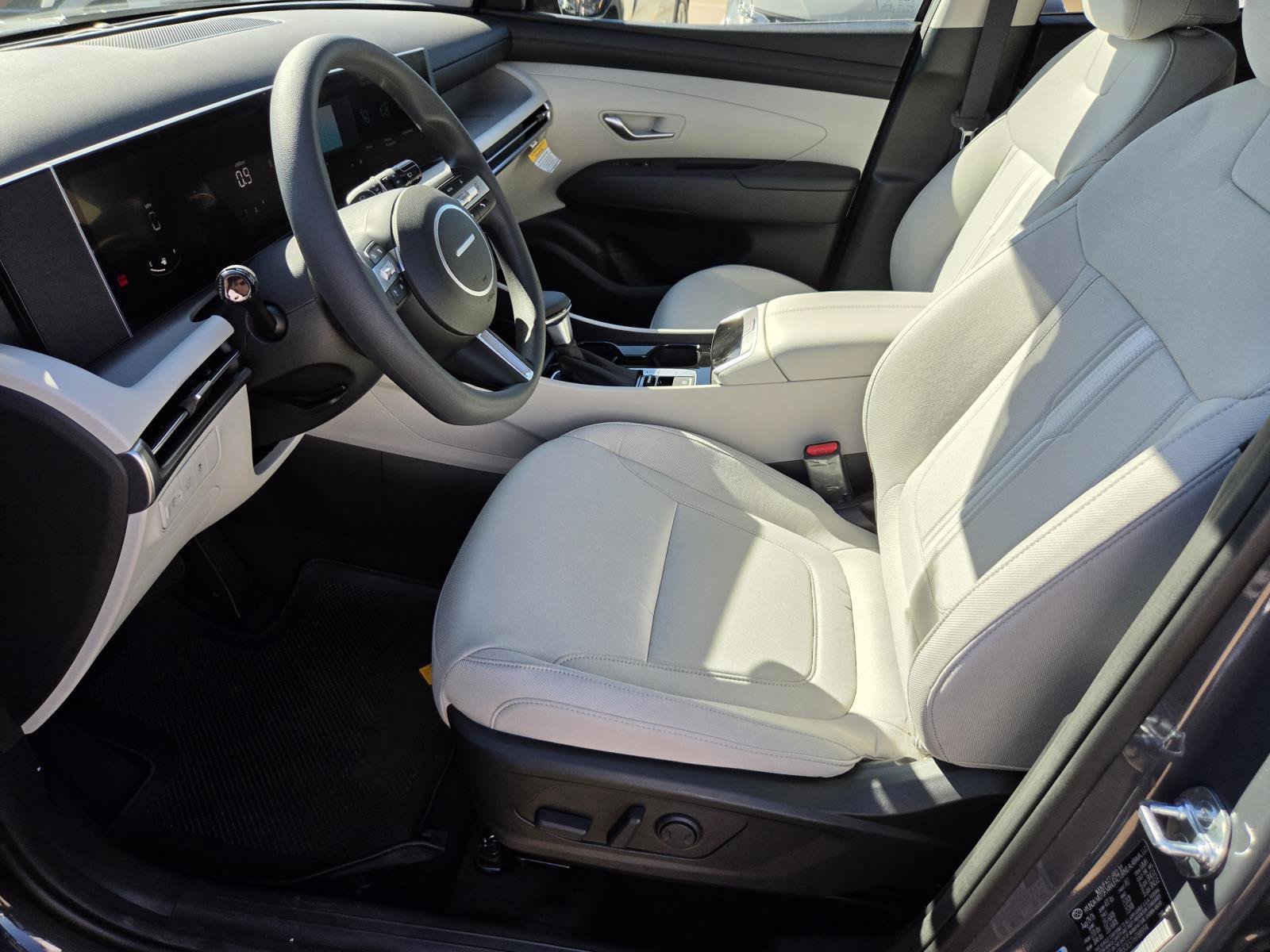 New 2026 Hyundai Tucson SEL FWD image 15