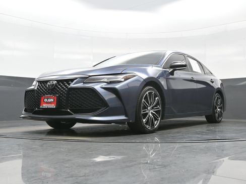 Used 2019 Toyota Avalon Touring w/ Advanced Safety Package FWD image 29