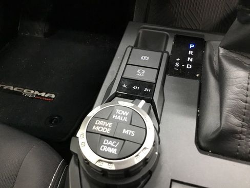 Used 2024 Toyota Tacoma TRD Off-Road AWD/4WD image 23