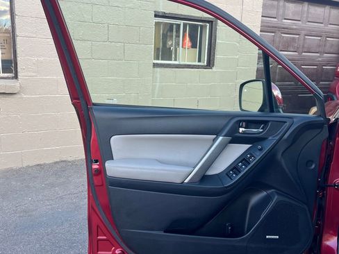 Used 2014 Subaru Forester 2.5i Touring image 10