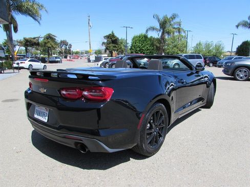 Used 2020 Chevrolet Camaro LT image 4