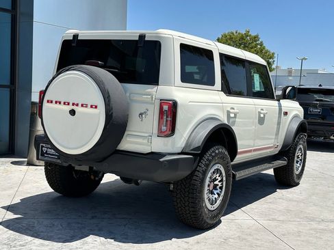 New 2026 Ford Bronco Outer Banks w/ Sasquatch Package AWD/4WD image 6