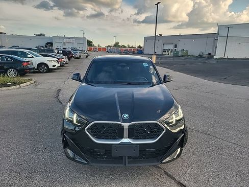 Used 2025 BMW X2 xDrive28i AWD/4WD image 4