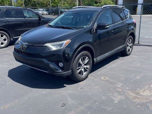 Used 2017 Toyota RAV4 XLE w/ Plus Special Value Package AWD/4WD image 1