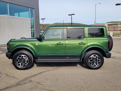 Used 2025 Ford Bronco Outer Banks image 7