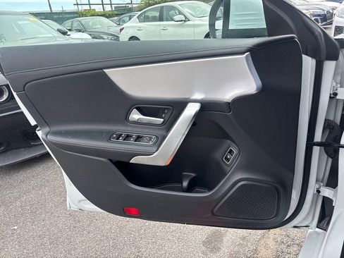 Used 2022 Mercedes-Benz CLA 250 w/ Premium Package Lite image 33