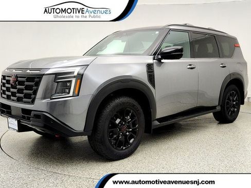 Used 2025 Nissan Armada PRO-4X AWD/4WD image 1