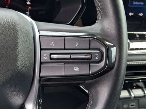 Used 2023 Chevrolet Colorado LT w/ LT Convenience Package II AWD/4WD image 21
