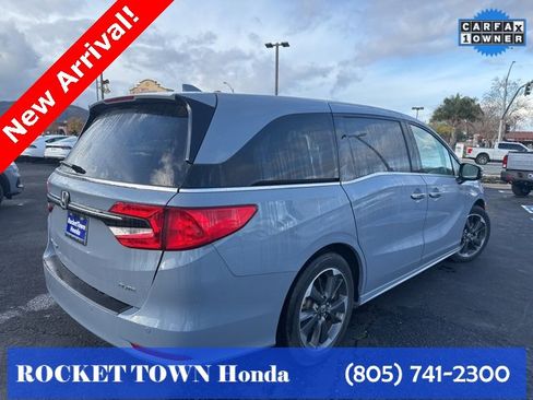Used 2023 Honda Odyssey Elite image 5