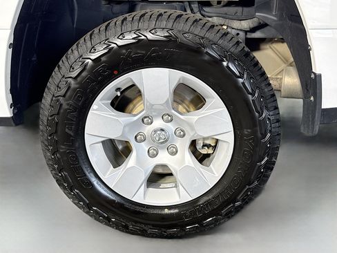 Used 2023 RAM 1500 Big Horn AWD/4WD image 37